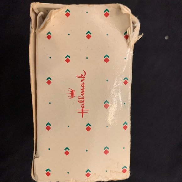 1985 Hallmark Keepsake Ornament Child's Third Christmas in Box Collectable - Picture 8 of 9